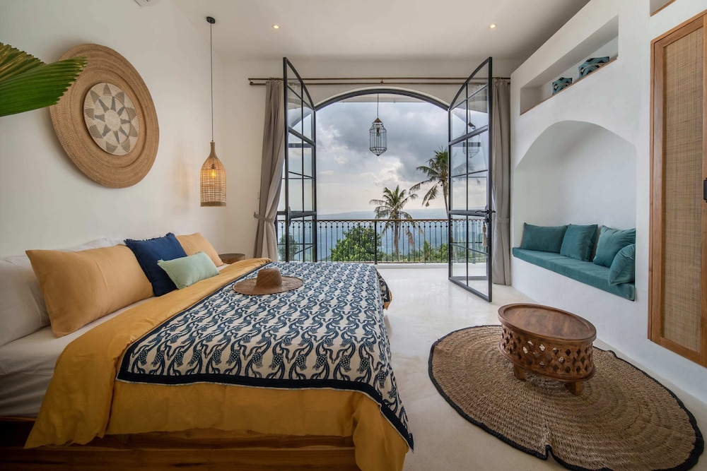 new stunning 4br jungle view villa in lovina