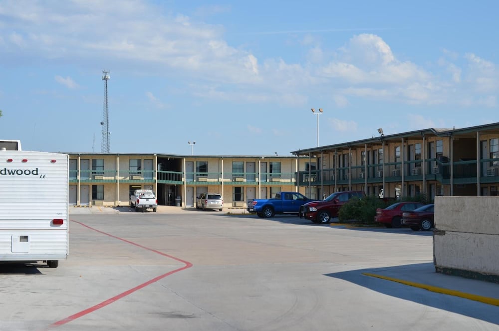 plaza inn big spring