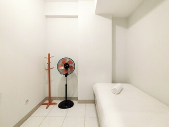 comfortable 2br at mekarwangi square cibaduyut apartement