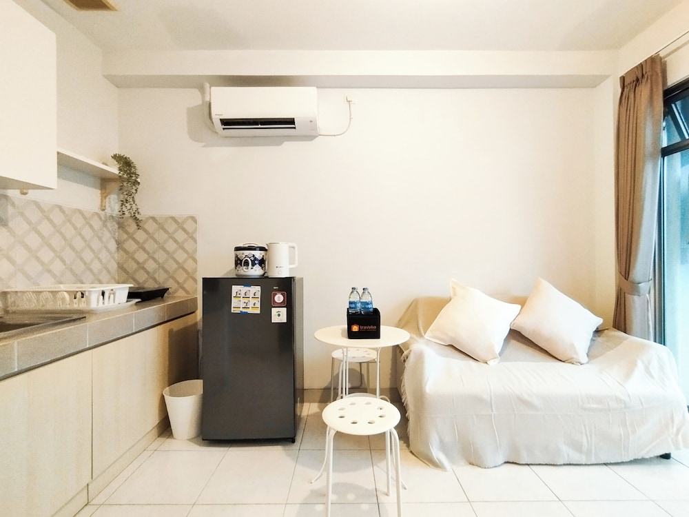 comfortable 2br at mekarwangi square cibaduyut apartement