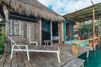 embajada universal by la eufemia group