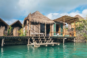 embajada universal by la eufemia group