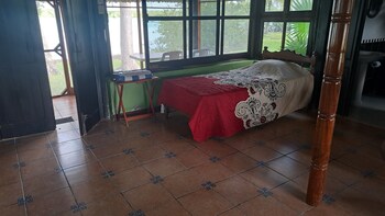 embajada universal by la eufemia group