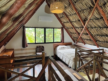 embajada universal by la eufemia group