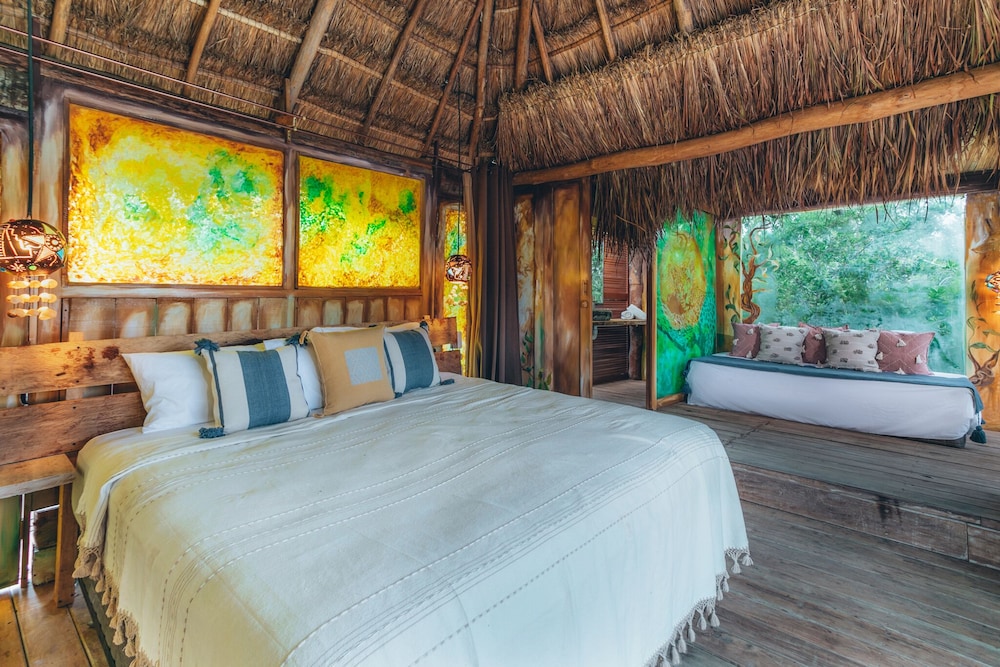 embajada universal by la eufemia group