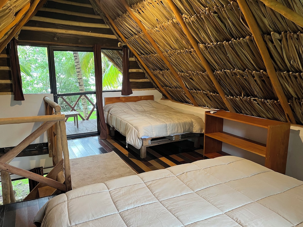 embajada universal by la eufemia group