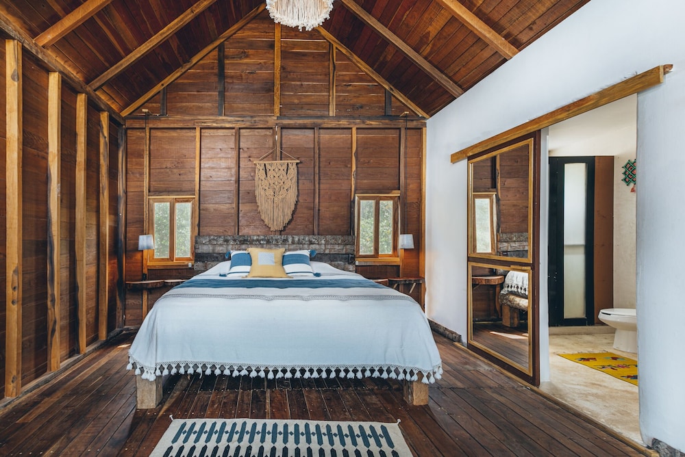 embajada universal by la eufemia group