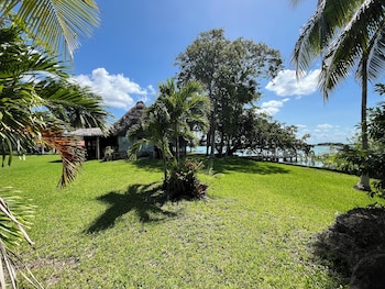 embajada universal by la eufemia group