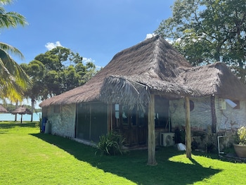 embajada universal by la eufemia group