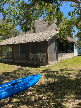 embajada universal by la eufemia group