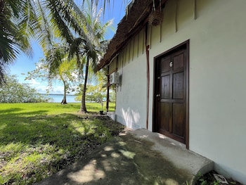 embajada universal by la eufemia group