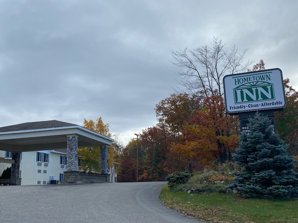 Hometown Inn,Cheboygan County>>Cheboygan,3 star