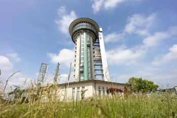 hotel and restaurant infinity