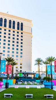 Planet Hollywood Resort & Casino,Downtown Las Vegas>>Clark County,4 star