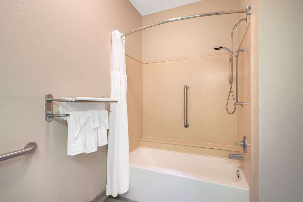 baymont by wyndham laurel