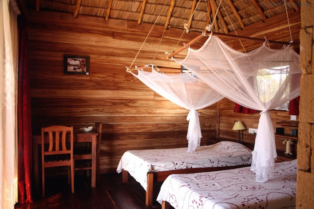 hotel solidaire mangily