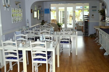 watersedge guest house