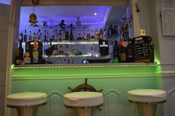 watersedge guest house