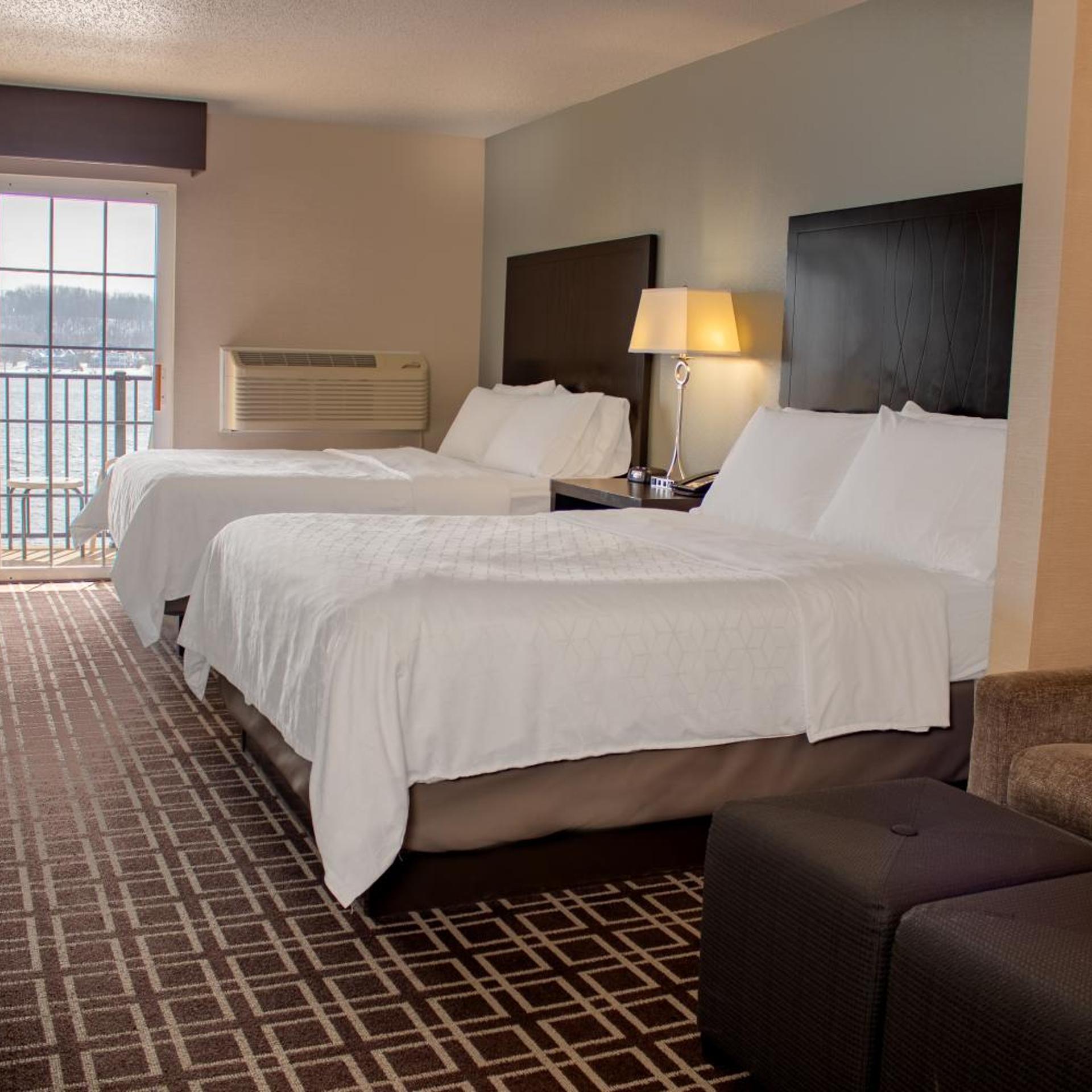 holiday inn express le claire riverfront davenport by ihg