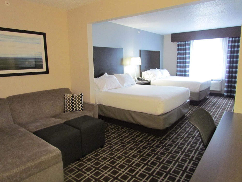 holiday inn express le claire riverfront davenport by ihg