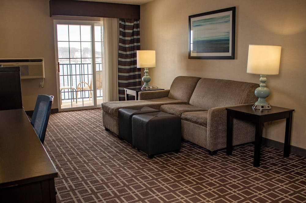 holiday inn express le claire riverfront davenport by ihg
