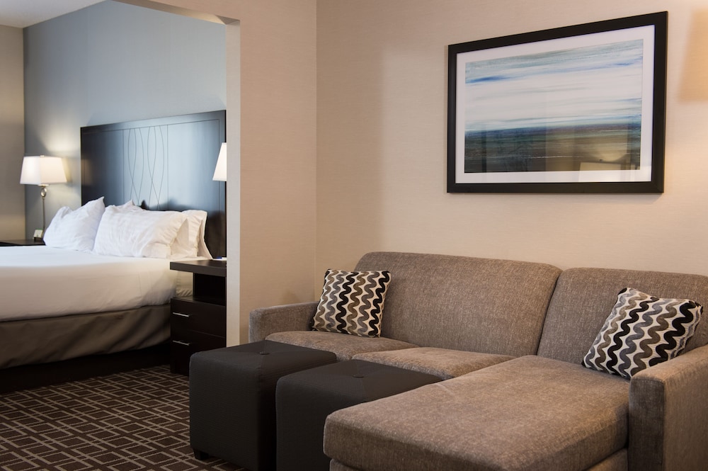 holiday inn express le claire riverfront davenport by ihg