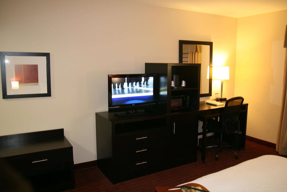 hampton inn and suites lebanon