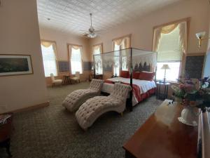 Chambery Inn,Lenox>>Lee,3 star