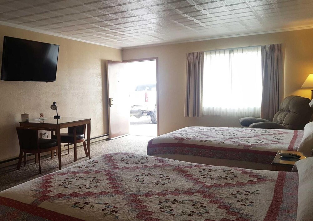 bristlecone motel