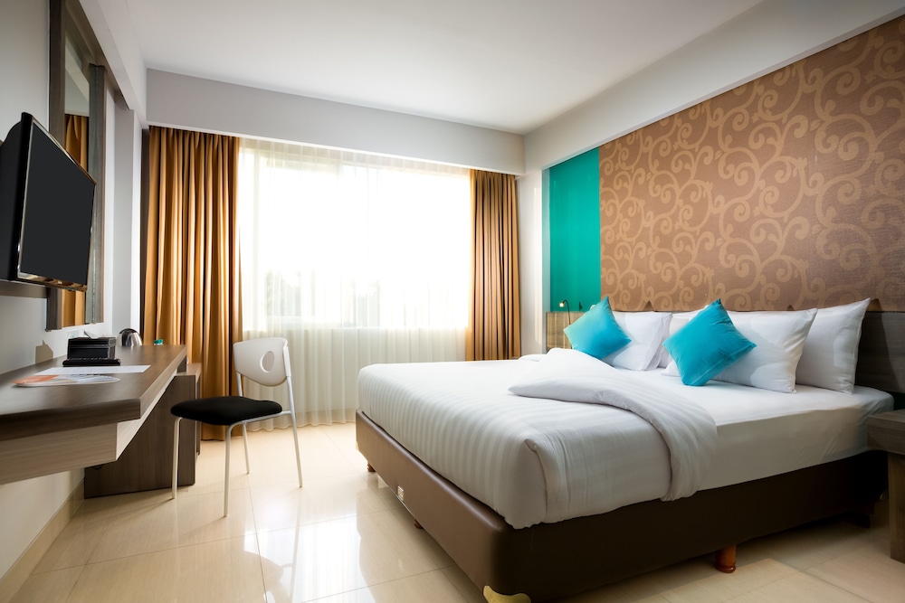 siesta legian hotel