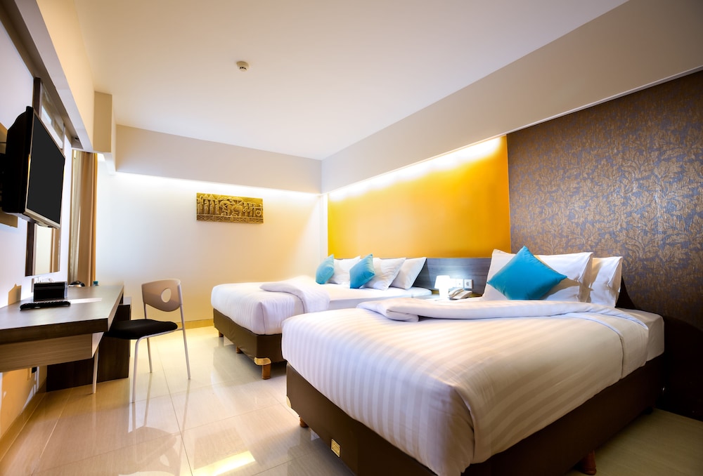 siesta legian hotel