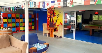 happy apple backpackers