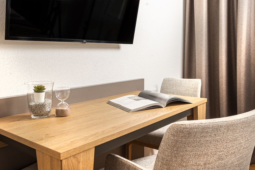 aardo kind of a hotel by swiss star