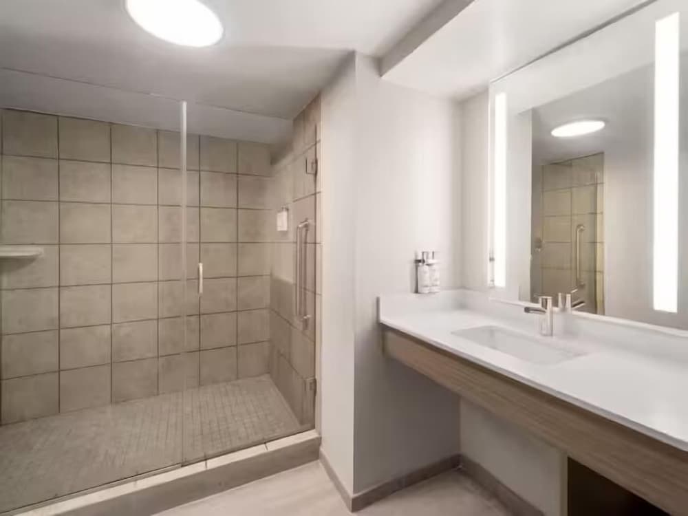 holiday inn express greenville by ihg