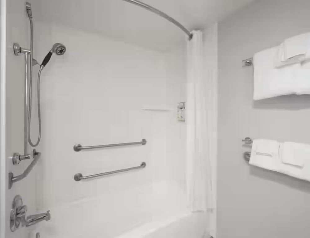 holiday inn express greenville by ihg
