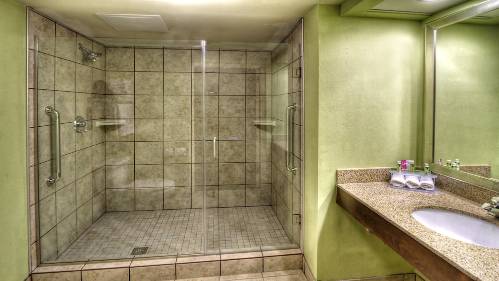 holiday inn express greenville by ihg