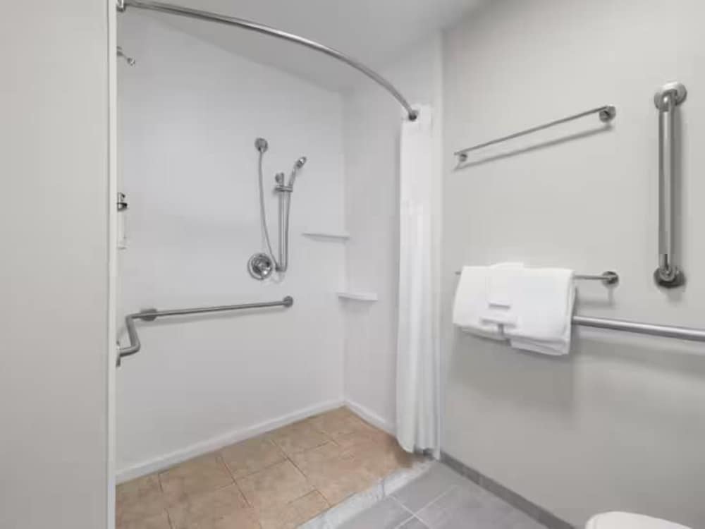 holiday inn express greenville by ihg