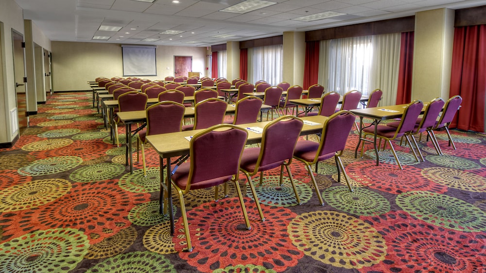holiday inn express greenville by ihg