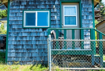 oceanside ocean front cabins