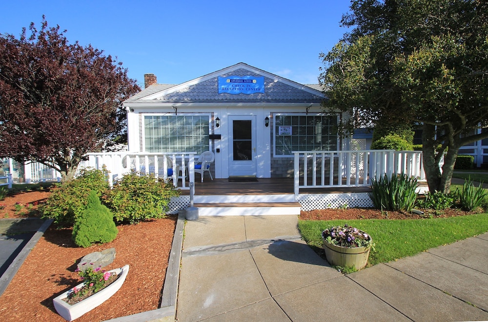 colonial acres resort