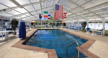 colonial acres resort