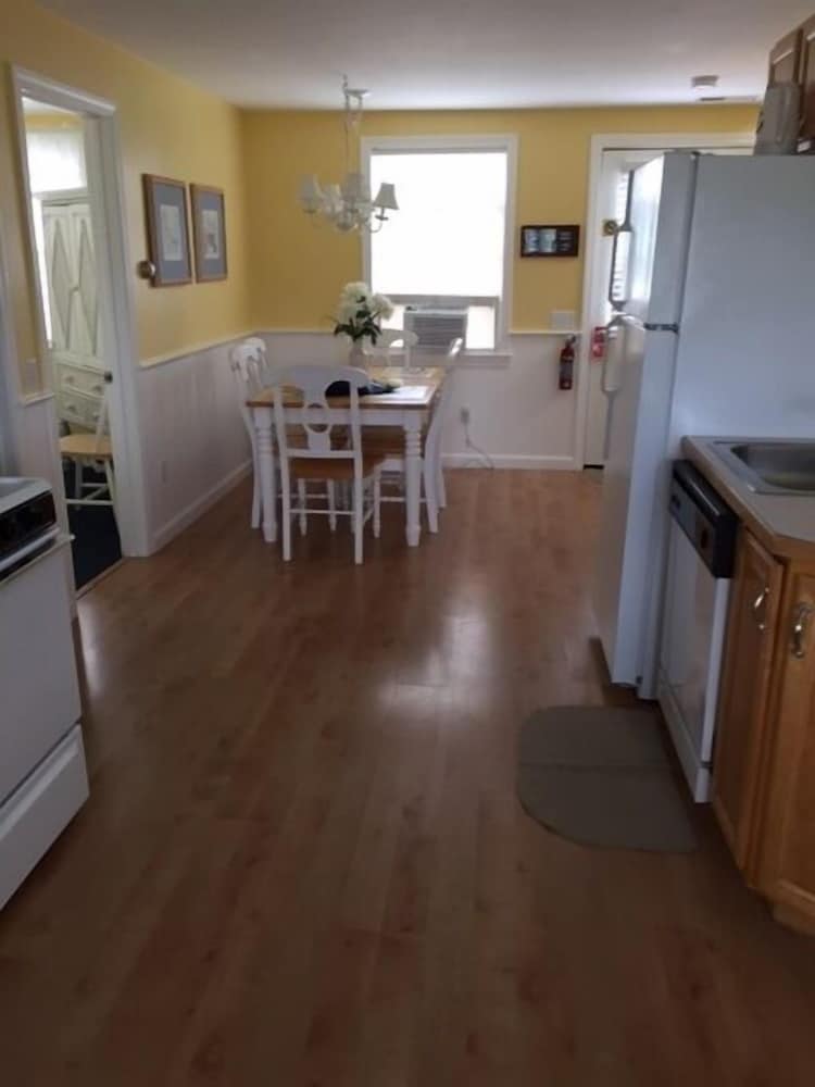 colonial acres resort