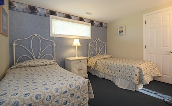 colonial acres resort