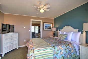 colonial acres resort