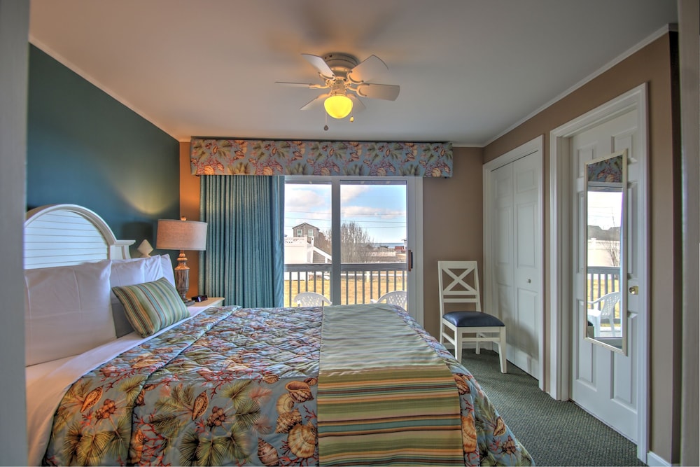 colonial acres resort