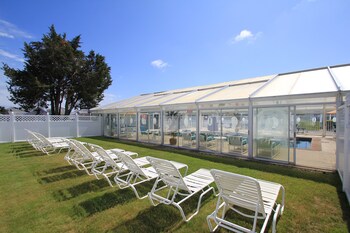 colonial acres resort