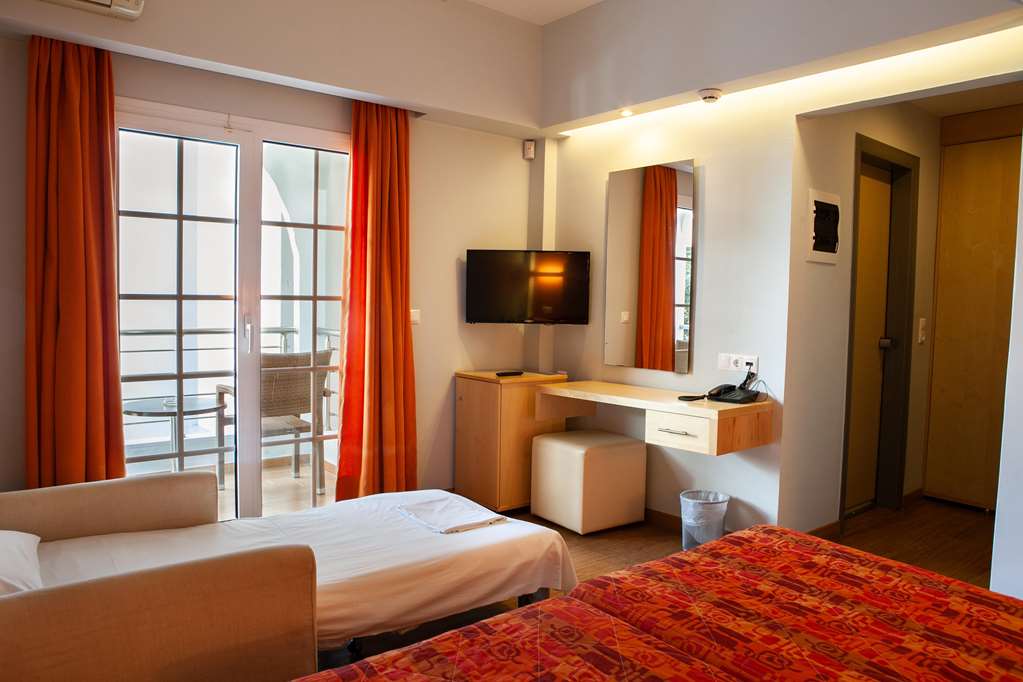 kronos hotel