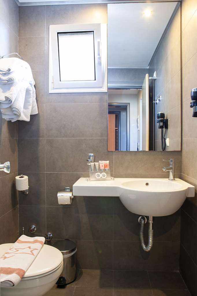 kronos hotel