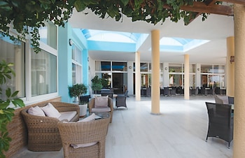 atlantis hotel