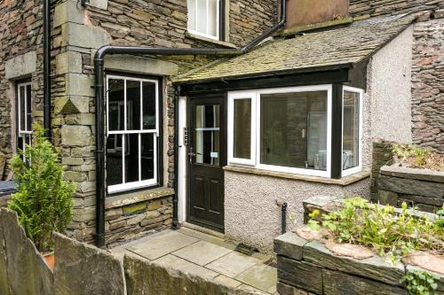 rohan rise lakes escape ambleside